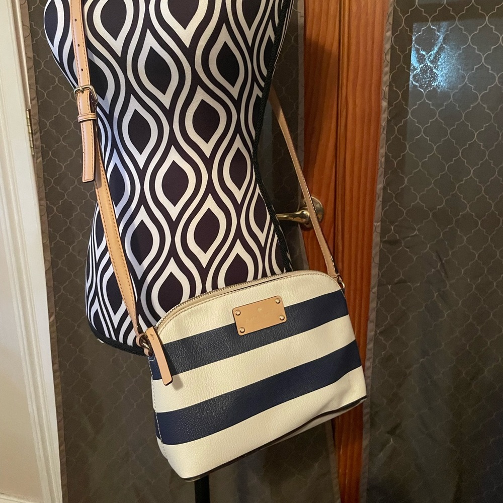 EUC Kate Spade Navy Stripe Crossbody
